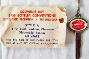 coca cola crest key with original package