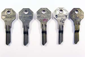 Yale Omega key set for Chrysler products